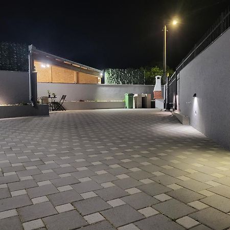 Apartman Dino Трогир Екстериор снимка