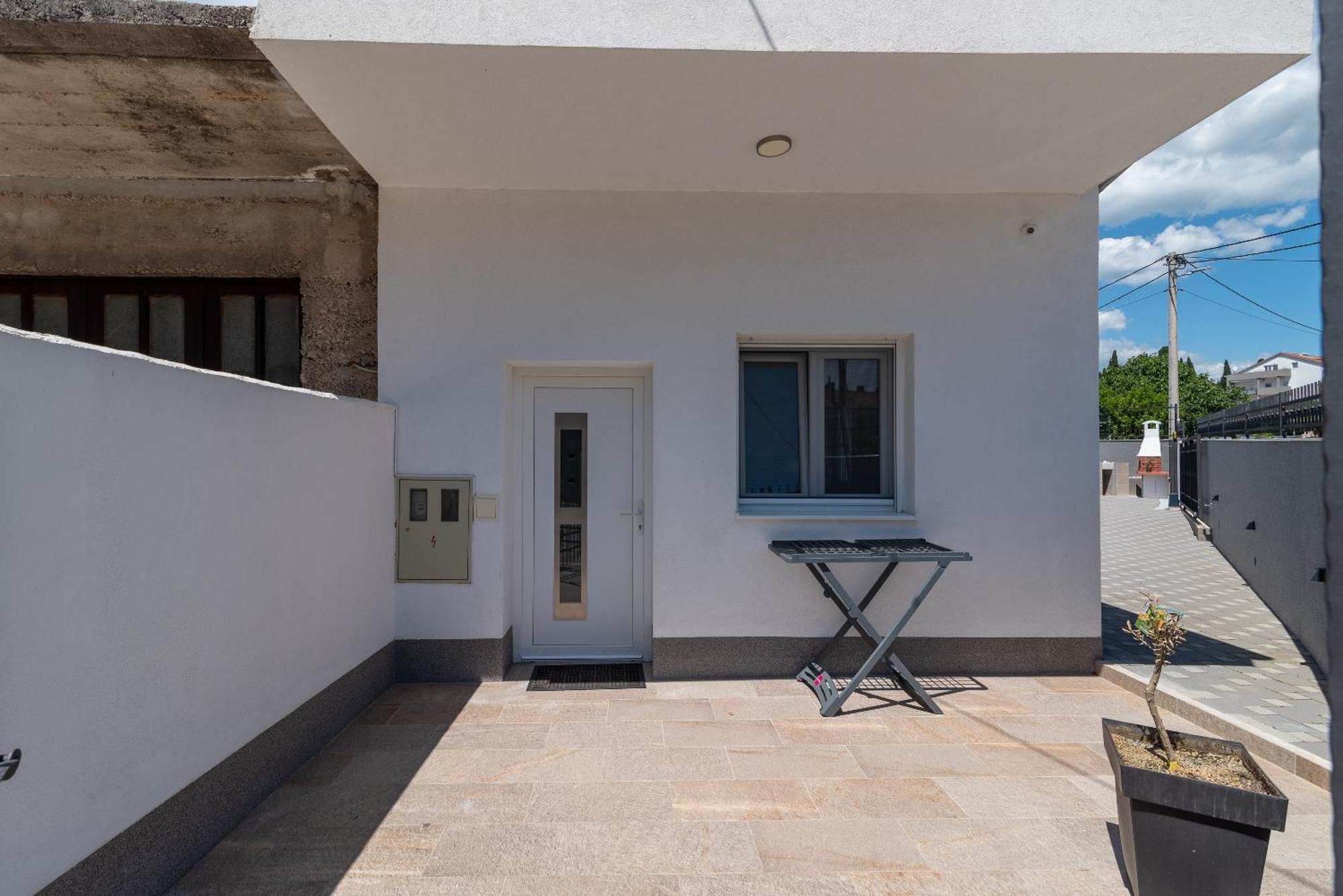 Apartman Dino Трогир Екстериор снимка