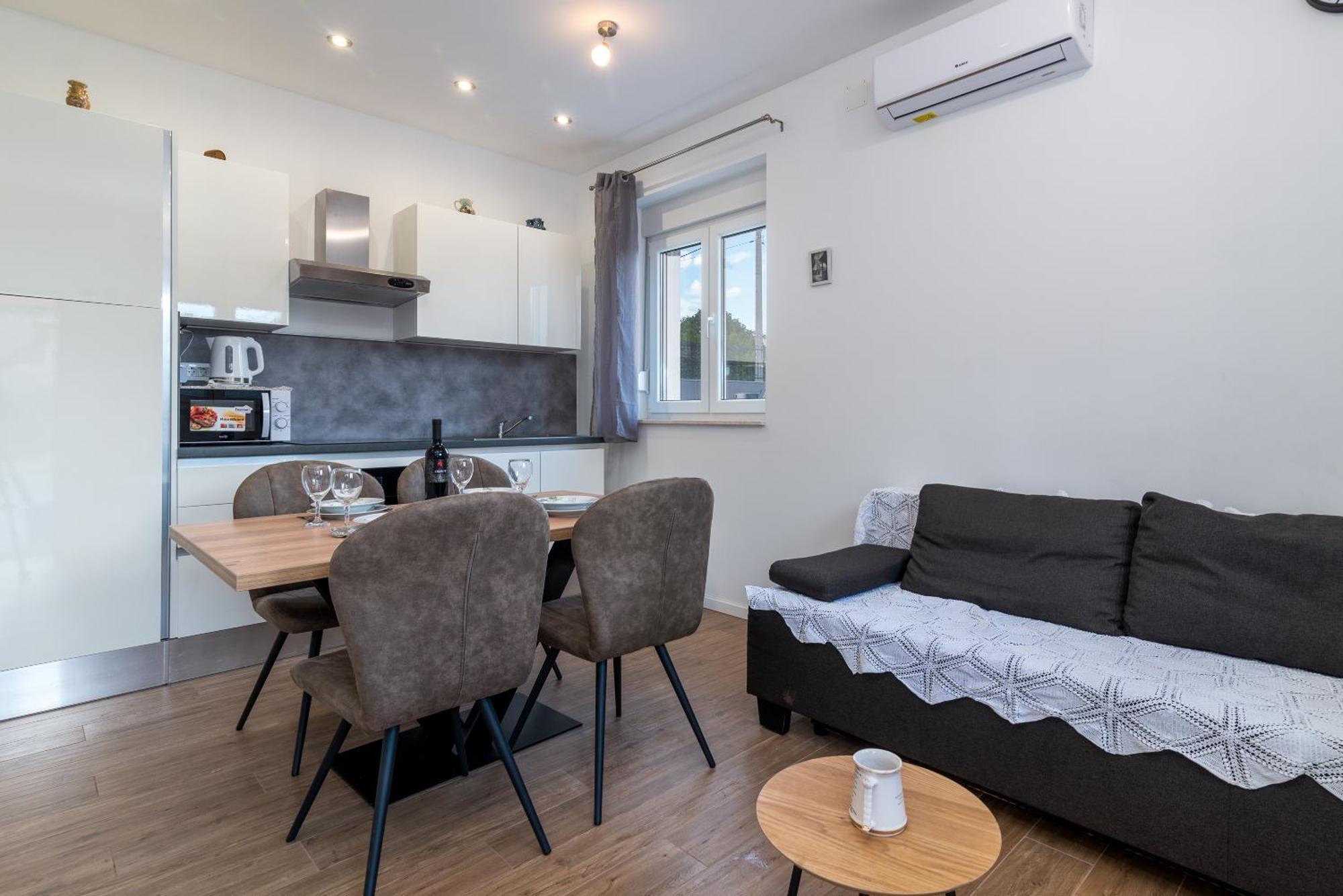 Apartman Dino Трогир Екстериор снимка