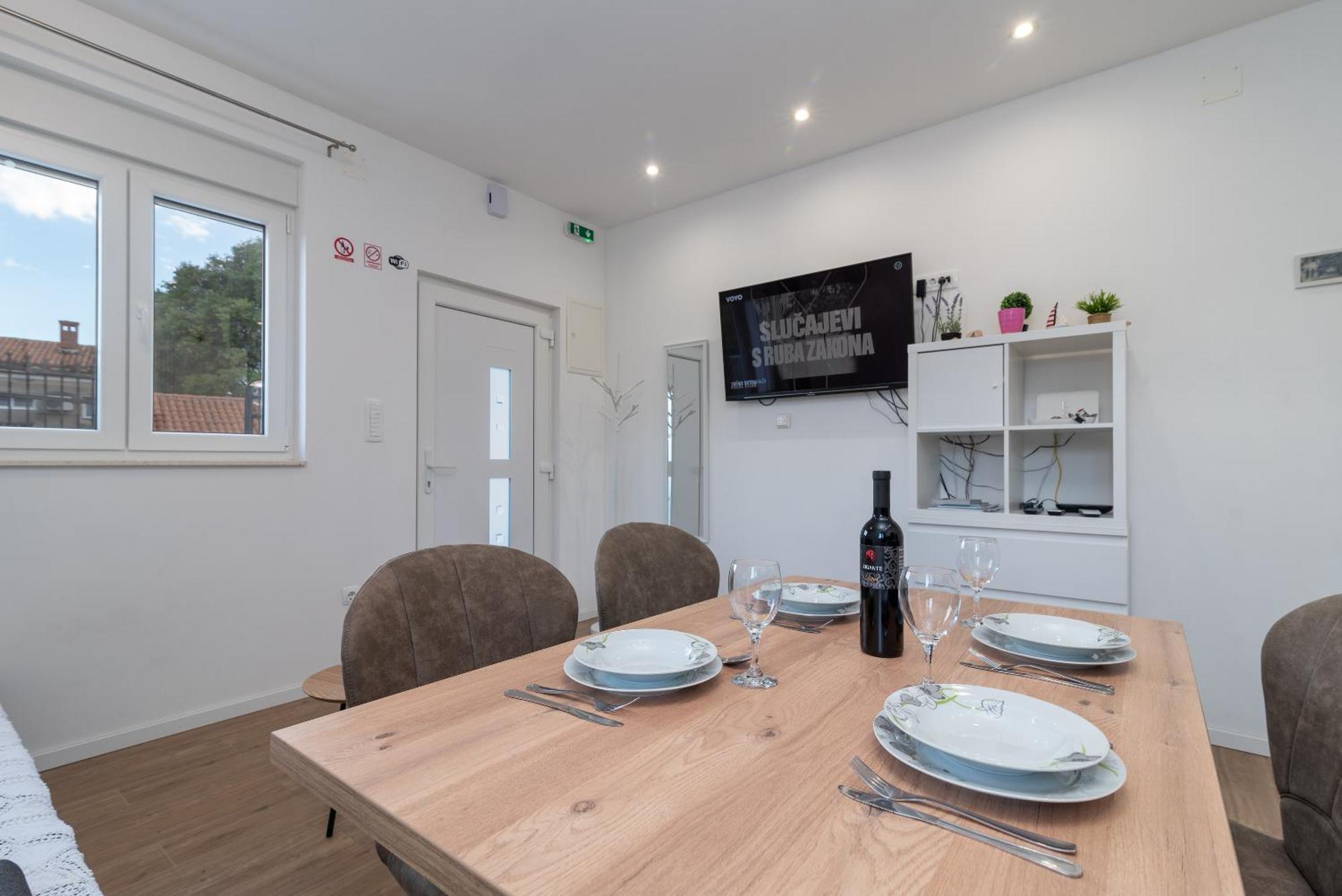 Apartman Dino Трогир Екстериор снимка
