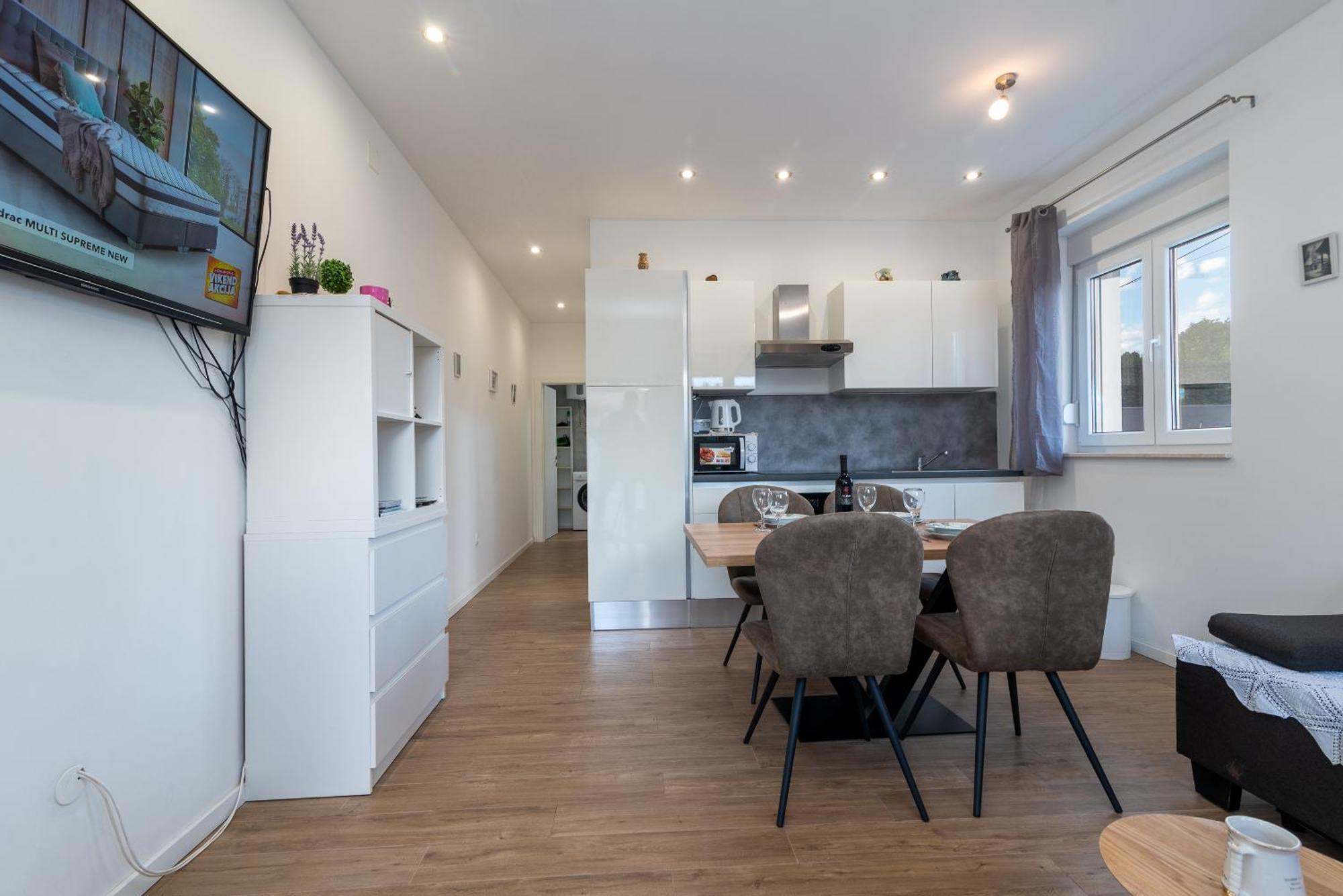 Apartman Dino Трогир Екстериор снимка